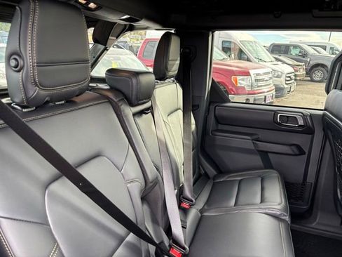 New 2025 Ford Bronco Badlands image 23