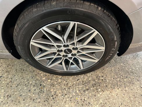 Used 2026 Genesis G80 2.5T AWD/4WD image 32