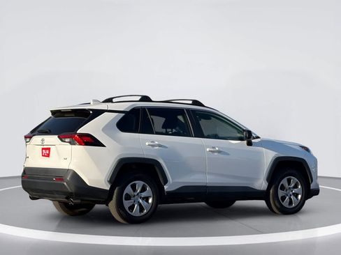 Used 2021 Toyota RAV4 LE w/ Carpet Mat Package (TMS) FWD image 4