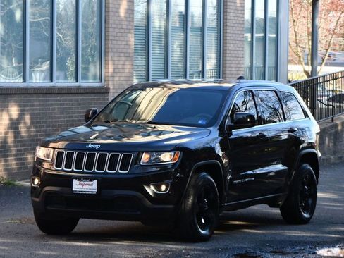 Used 2016 Jeep Grand Cherokee Laredo image 3