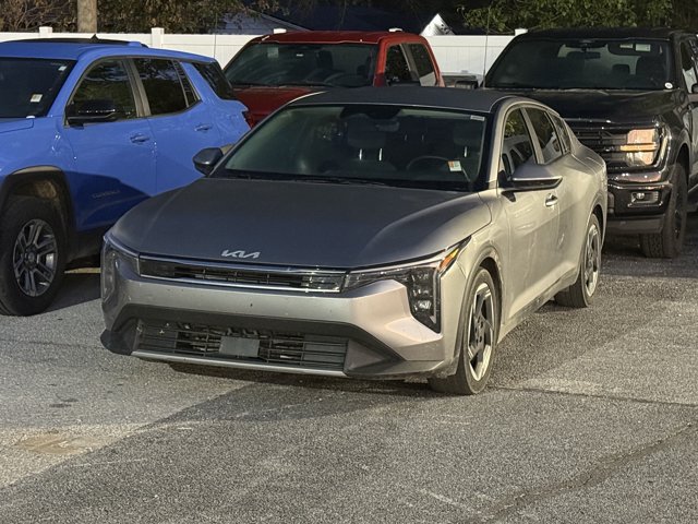Used 2025 Kia K4 EX FWD image 3