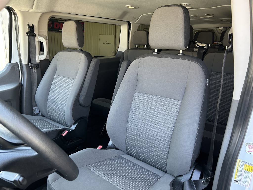 Used 2024 Ford Transit 350 XLT RWD image 22