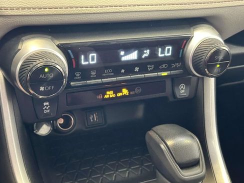 Used 2025 Toyota RAV4 XLE w/ Convenience Package FWD image 23