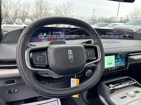 New 2026 Lincoln Navigator Reserve w/ Jet Appearance Package AWD/4WD image 11