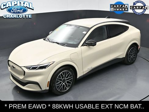 Used 2025 Ford Mustang Mach-E Premium AWD/4WD image 27
