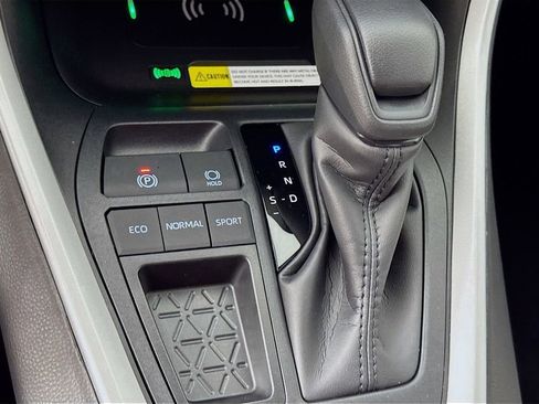 New 2025 Toyota RAV4 XLE image 21