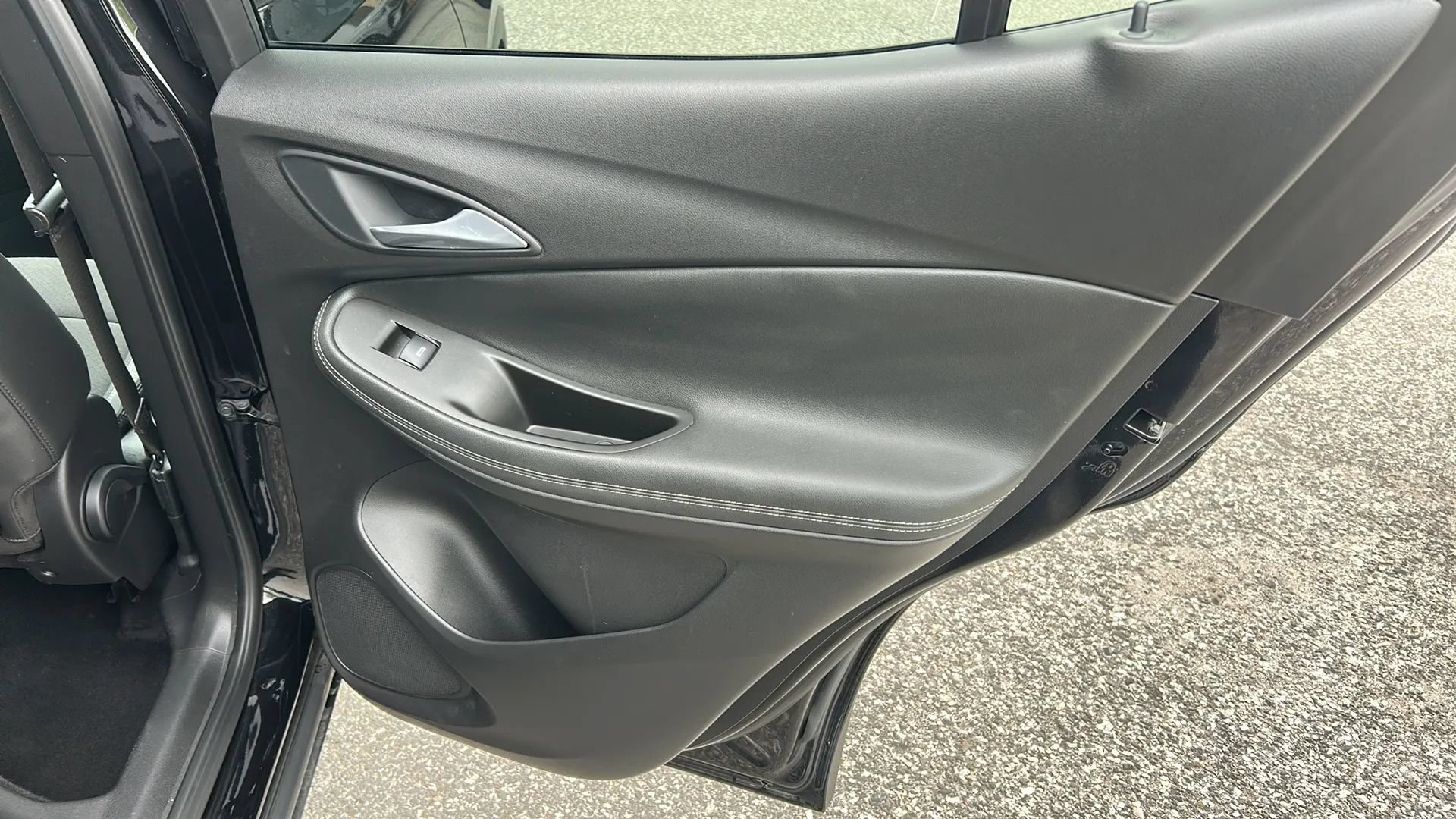 Used 2020 Buick Encore GX Select FWD image 15
