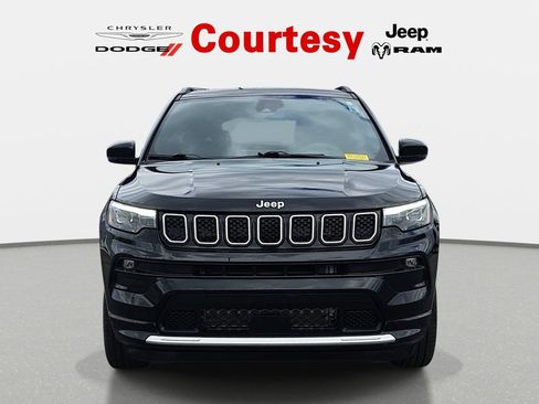 Certified 2023 Jeep Compass Limited w/ Elite Group AWD/4WD image 9