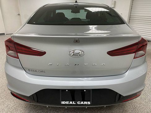 Used 2020 Hyundai Elantra Value Edition w/ Cargo Package (C1) image 9