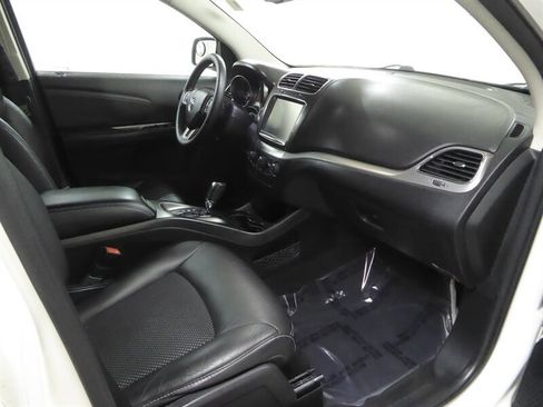 Used 2015 Dodge Journey Crossroad w/ Flexible Seating Group image 22