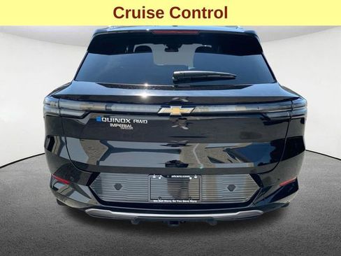 Used 2024 Chevrolet Equinox EV LT w/ LPO, Trailering Package AWD/4WD image 12