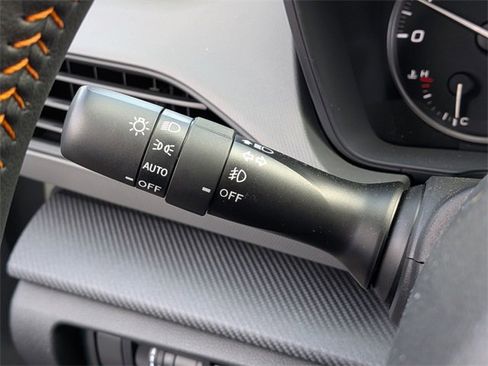 Certified 2025 Subaru Crosstrek 2.5i Limited w/ Crosstrek Mirror Package image 22