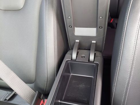 Used 2024 Buick Encore GX Sport Touring image 12