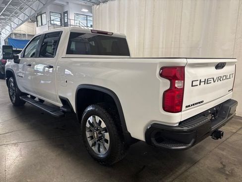 Used 2025 Chevrolet Silverado 2500 Custom w/ Custom Value Package AWD/4WD image 6