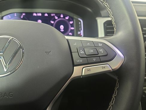 Used 2022 Volkswagen Atlas SEL image 17