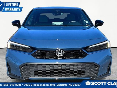 Used 2025 Honda Civic Sport Touring image 2