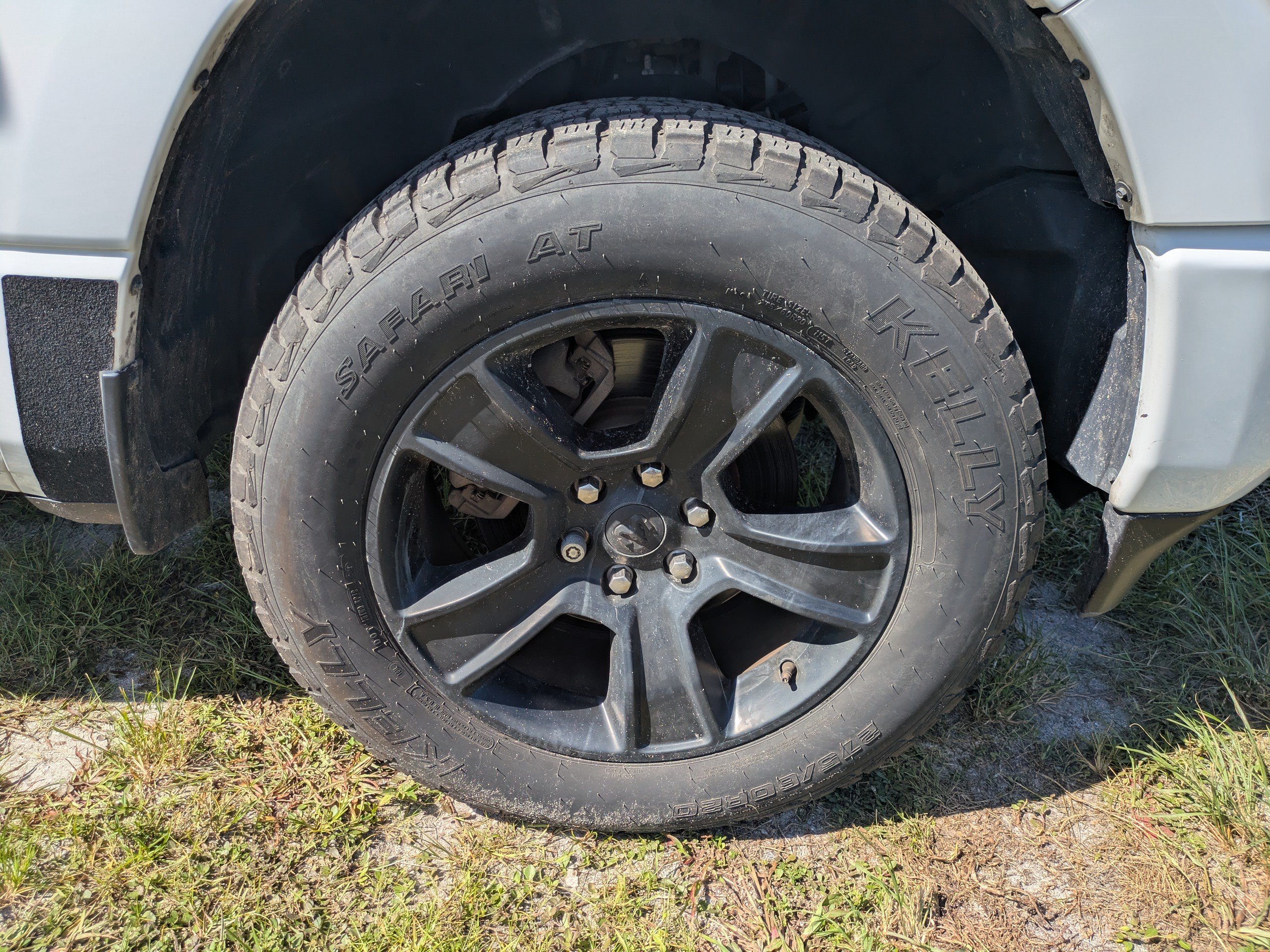 Used 2020 RAM 1500 Big Horn RWD image 11