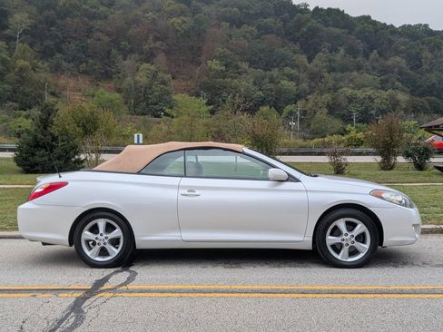 Used 2006 Toyota Solara SLE image 5