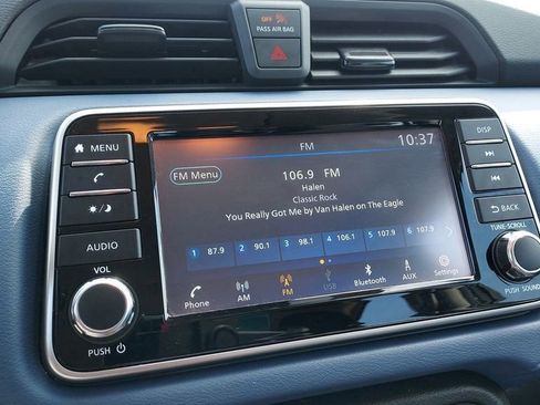 Used 2023 Nissan Versa SV image 13