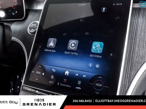Used 2025 Mercedes-Benz C 300 4MATIC Sedan image 26