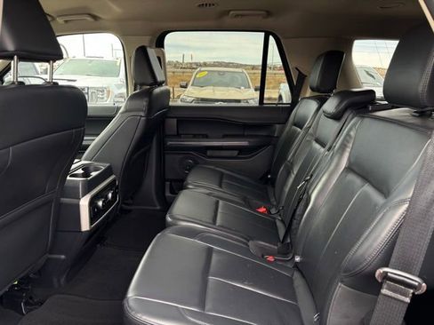 Used 2024 Ford Expedition XLT image 17