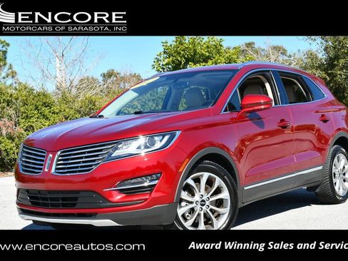 Used 2017 Lincoln MKC Select w/ Select Plus Package image 1