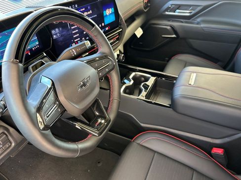 Used 2024 Chevrolet Silverado EV RST image 10