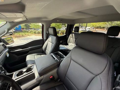 New 2025 Ford F150 XLT w/ Equipment Group 301A Standard image 16