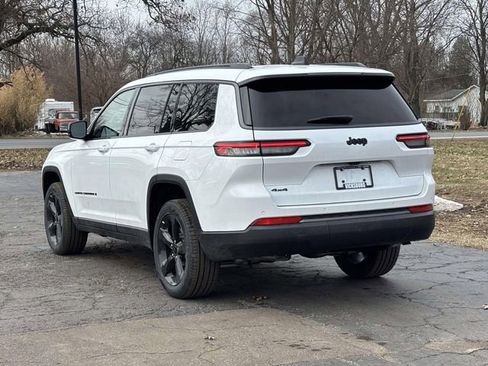 New 2026 Jeep Grand Cherokee L Limited w/ Limited Altitude Package AWD/4WD image 14