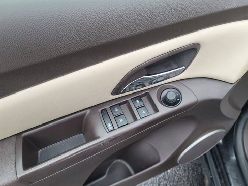 Used 2012 Chevrolet Cruze LTZ image 22
