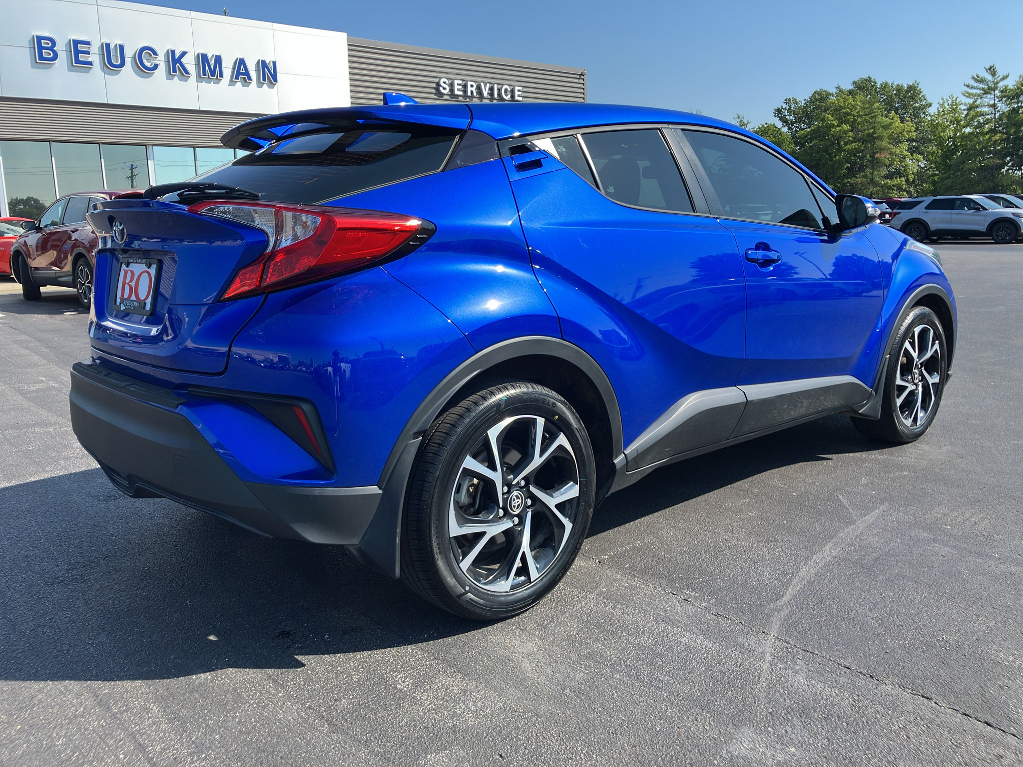 Used 2021 Toyota C-HR XLE FWD image 6