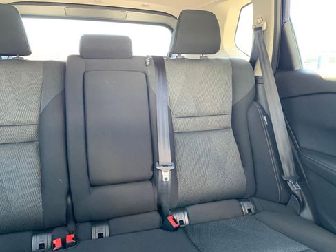 Used 2025 Nissan Rogue SV image 39