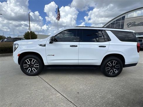 Used 2023 GMC Yukon AT4 w/ Technology Package image 8