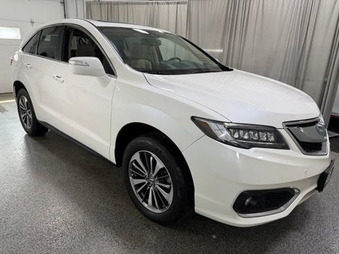Used 2017 Acura RDX AWD w/ Advance Package image 3