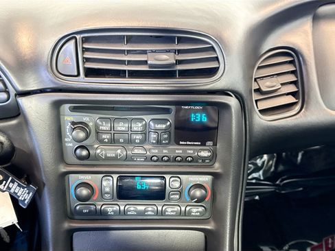 Used 2002 Chevrolet Corvette Convertible w/ Preferred Equipment Group2 image 17