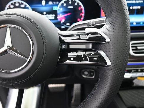 New 2026 Mercedes-Benz GLS 450 4MATIC image 28