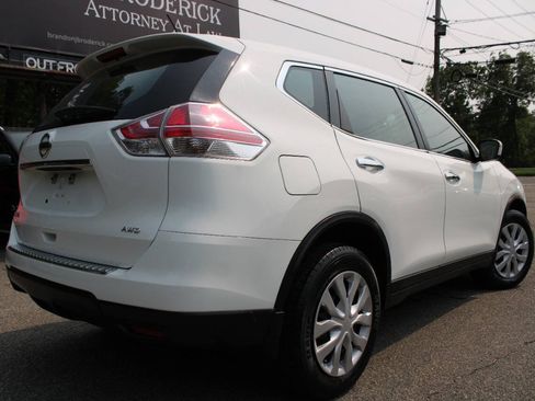 Used 2015 Nissan Rogue S AWD/4WD image 6