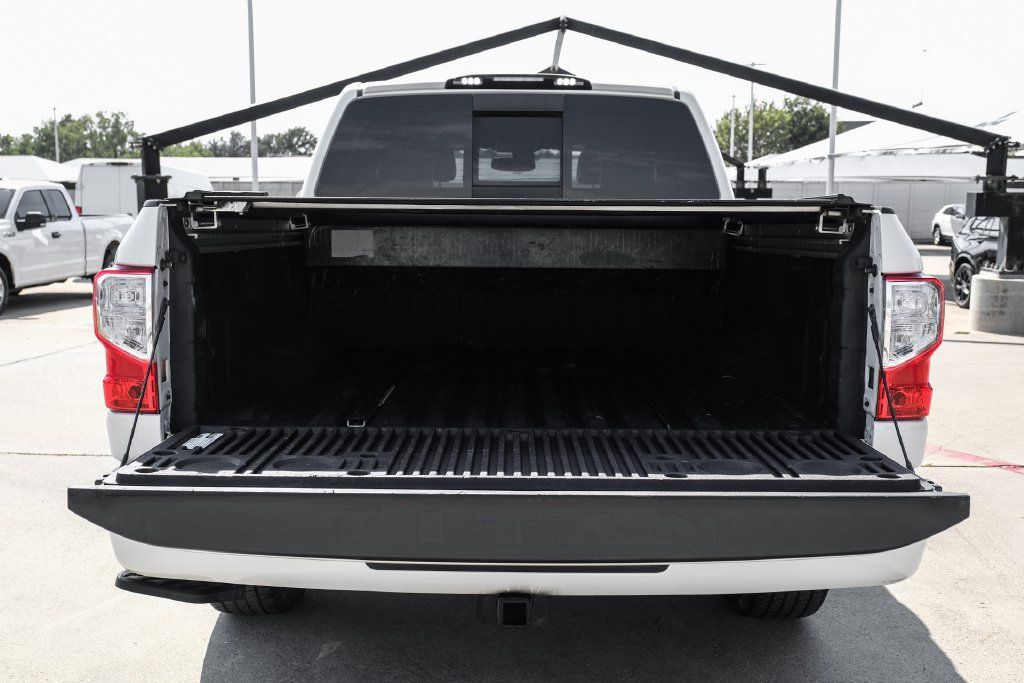 Used 2019 Nissan Titan SL w/ Midnight Edition RWD image 58