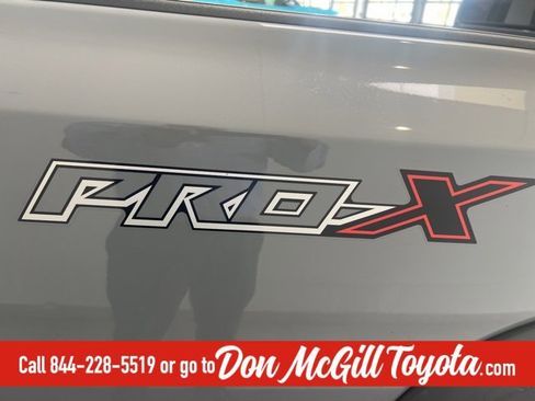 Used 2022 Nissan Frontier Pro-X image 7