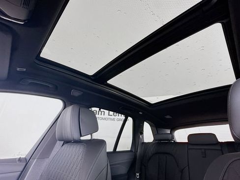 New 2026 BMW X5 M60i image 23