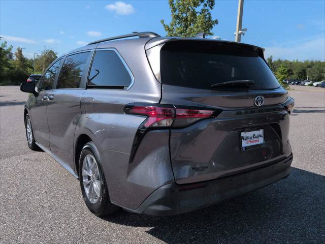 Certified 2021 Toyota Sienna XLE FWD image 4