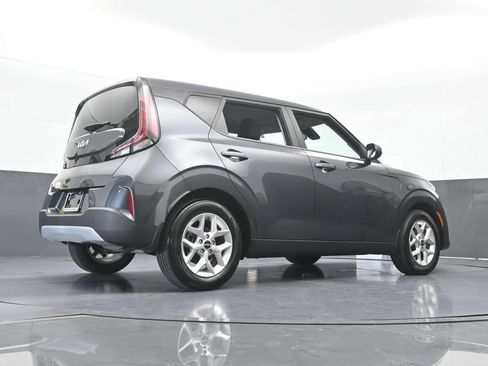 Used 2024 Kia Soul S FWD image 57