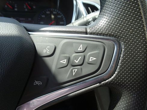 Used 2019 Chevrolet Equinox LS w/ LS Convenience Package FWD image 22