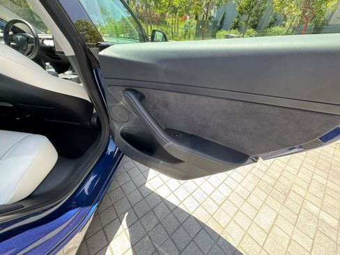 Used 2022 Tesla Model 3 Long Range image 39