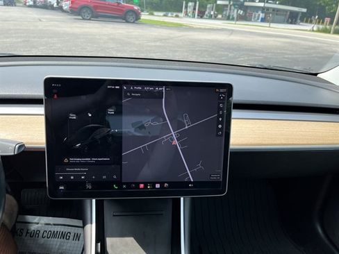 Used 2018 Tesla Model 3 Long Range AWD/4WD image 24
