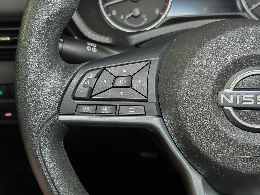 Used 2024 Nissan Sentra SV FWD image 30