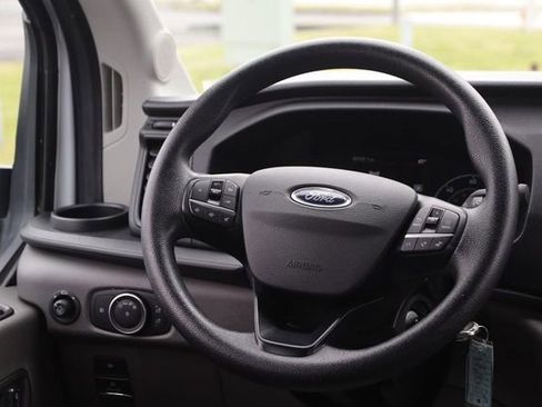 Used 2023 Ford Transit 350 XLT image 23