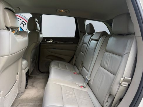 Used 2012 Jeep Grand Cherokee Laredo image 17