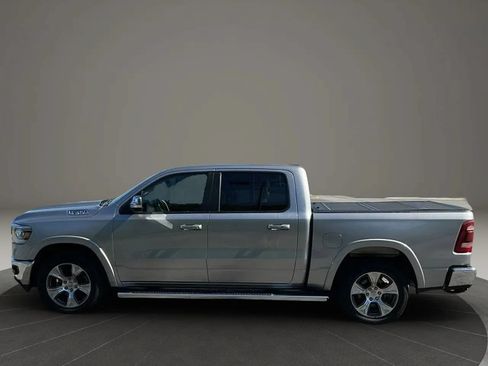 Used 2021 RAM 1500 Laramie AWD/4WD image 2