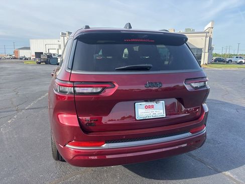New 2026 Jeep Grand Cherokee L Limited AWD/4WD image 4
